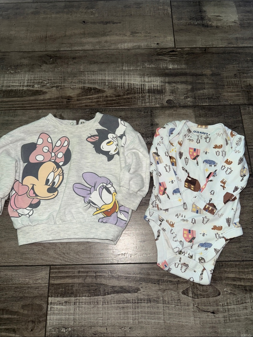 Old Navy Gray Minnie & Daisy Sweatshirt with White Printed Onesie